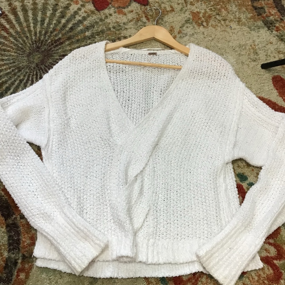 Free People Coco V-Neck Knit Sweater in White Oversized XS Beach Cottage - Picture 4 of 9